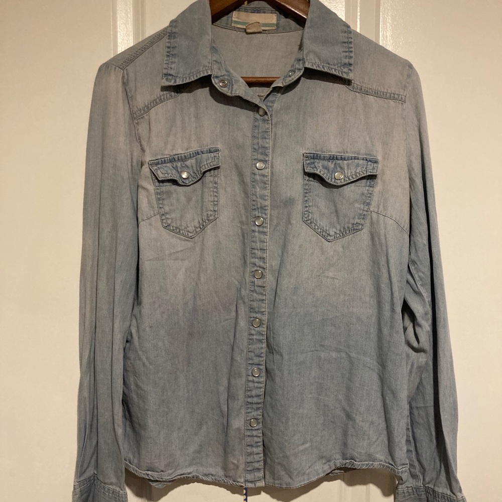 Love Culture Light Wash Blue Denim Pearl Snap